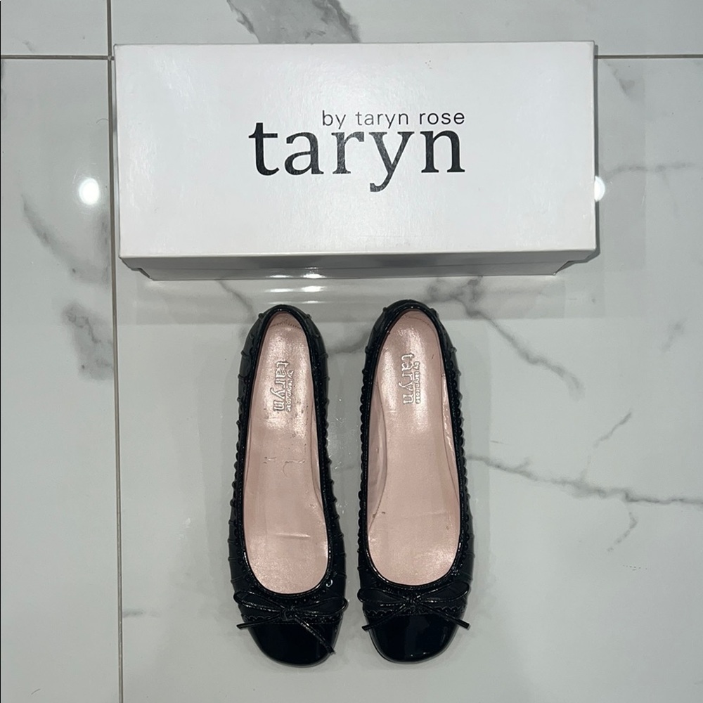 Taryn Rose Black Ballet Flats with Bow Detail